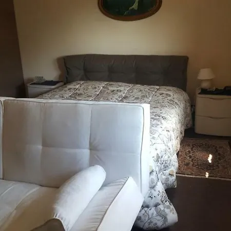 Homestay Fgsh * Revigliasco
